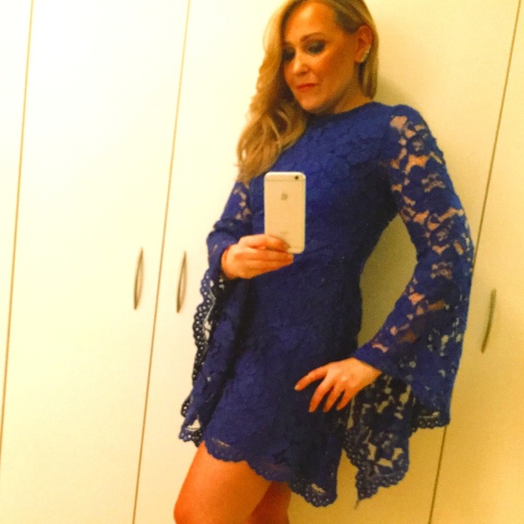 Alexis Cobalt Blue Bell Sleeve Lace Dress - M
